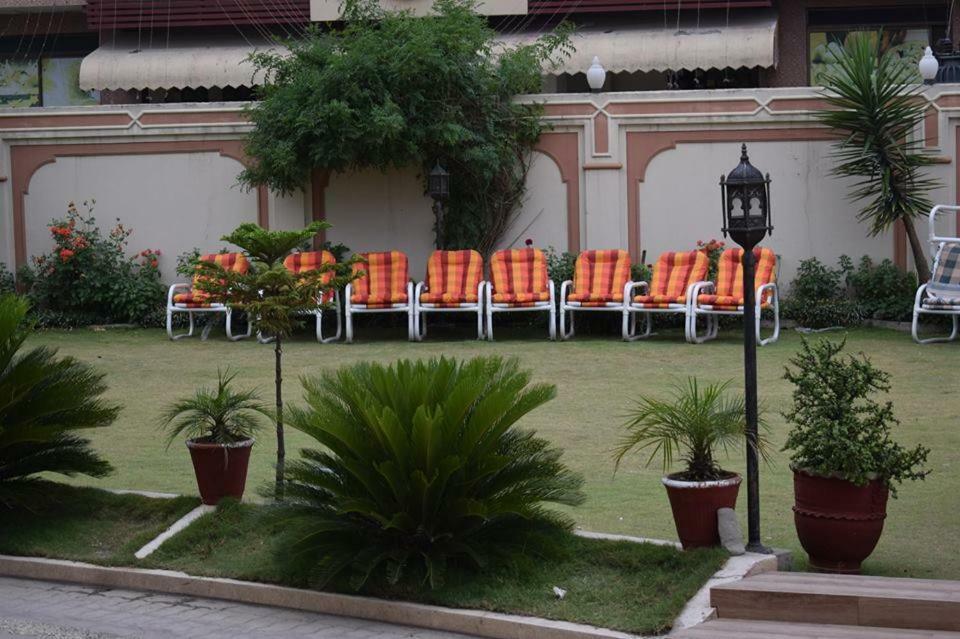 Royal Emirates Residence Abbottabad Exteriér fotografie