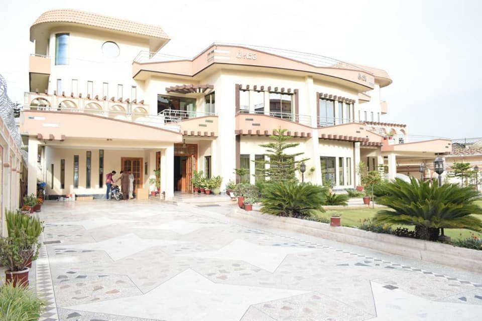 Royal Emirates Residence Abbottabad Exteriér fotografie